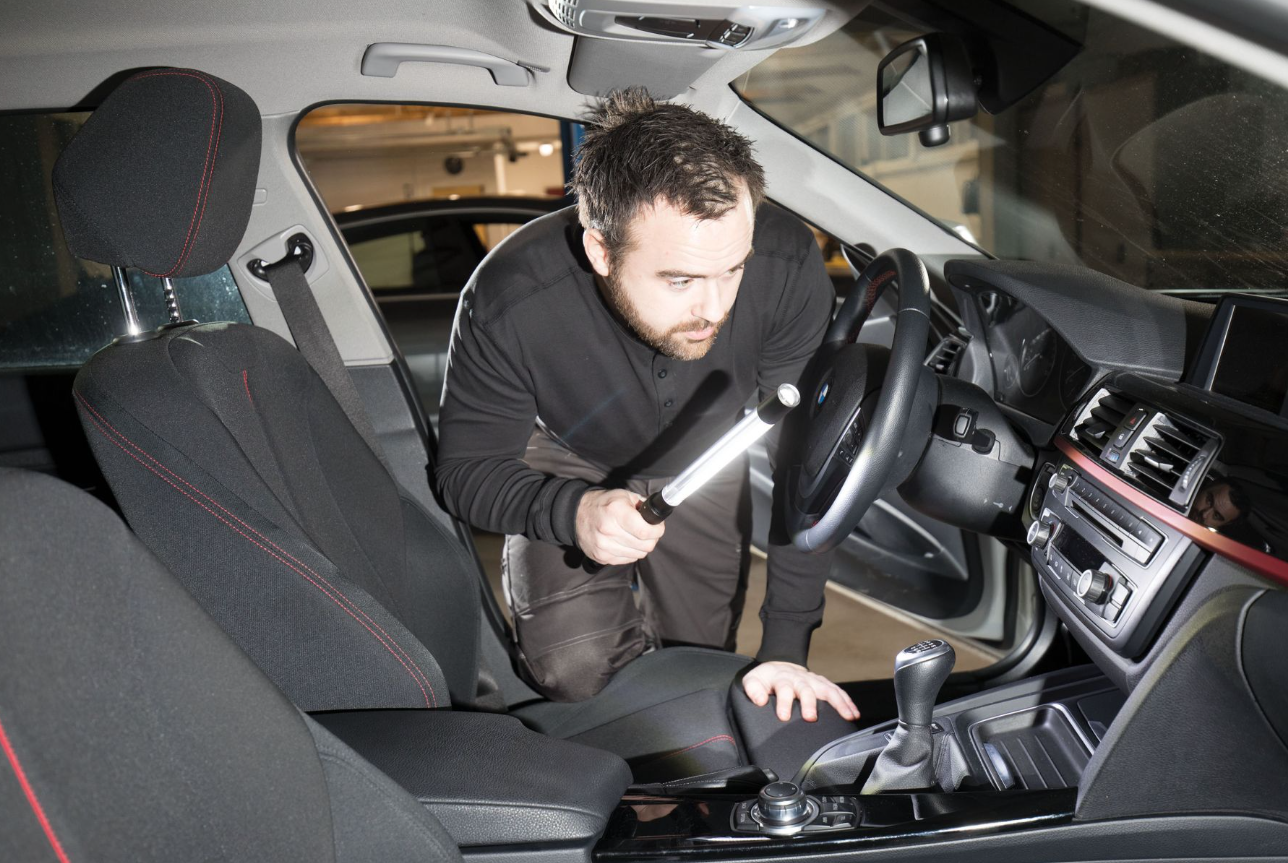 Телескопічна світлодіодна лампа Scangrip Line Light C+R на акумуляторі (Скангріп Лайн Лайт Ц+Р) Телескопічна світлодіодна лампа Scangrip Line Light C+R на акумуляторі (Скангріп Лайн Лайт Ц+Р)