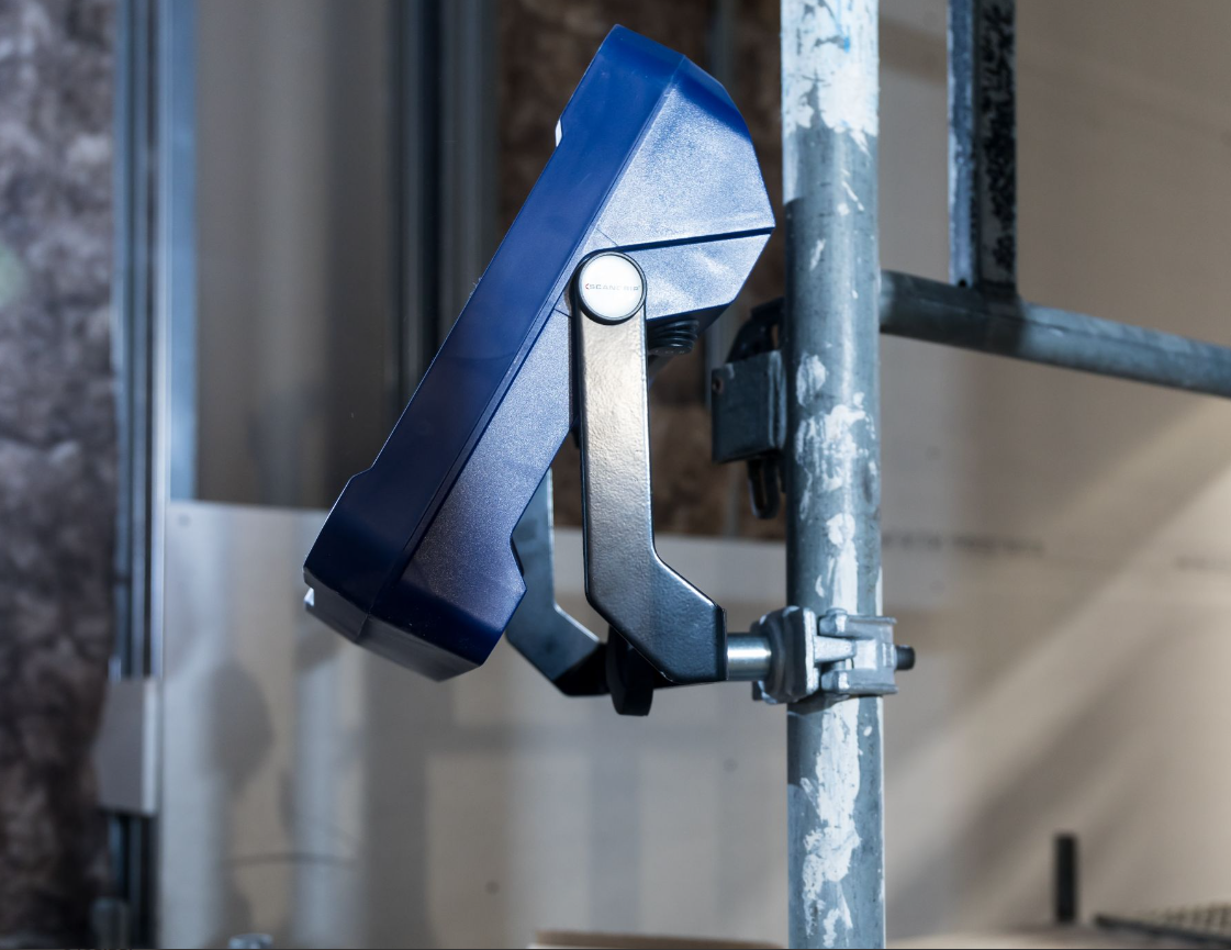 Кроншейн Scangrip Scaffolding Bracket для крепления ламп рабочего освещения (Скангрип Скафолдинг Брекет)